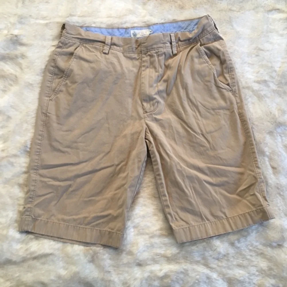 J. Crew Factory // Classic Khaki Shorts size 30 my1